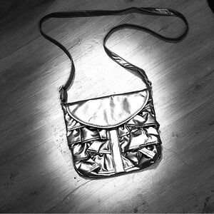 Vintage Elegant Silver Ruffled Women's Bag